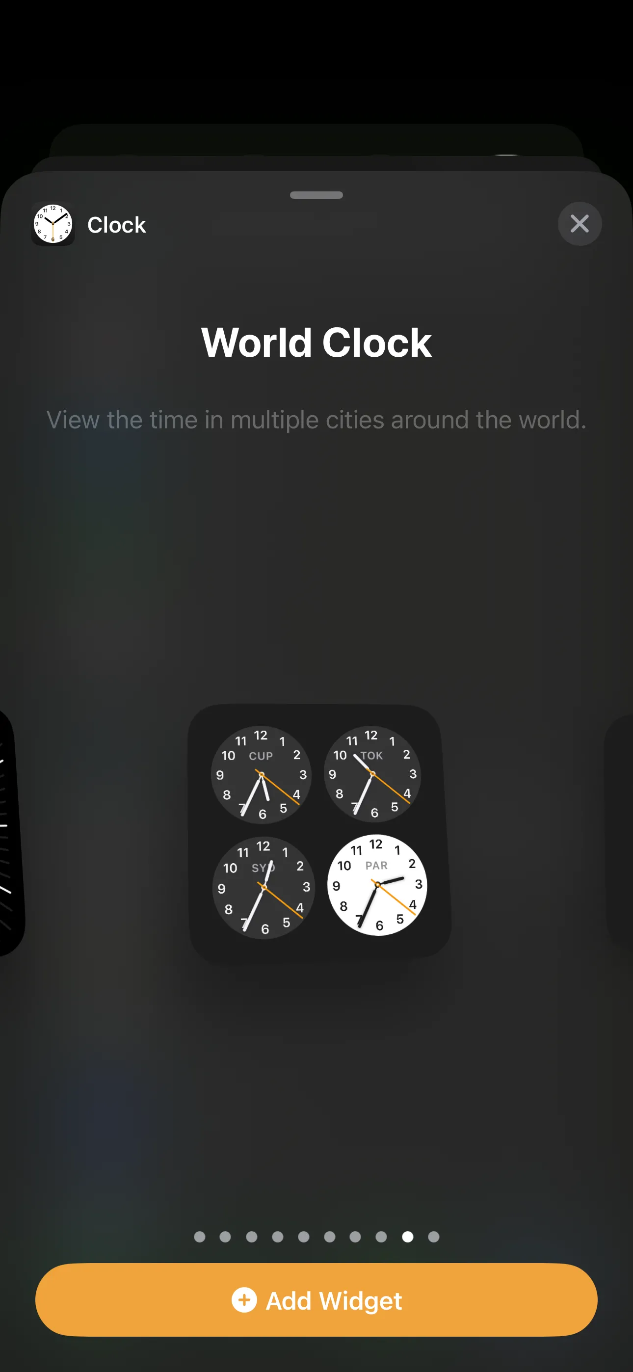 Widget Đồng hồ thế giới vuông hiển thị bốn múi giờ trên Màn hình chính iPhone