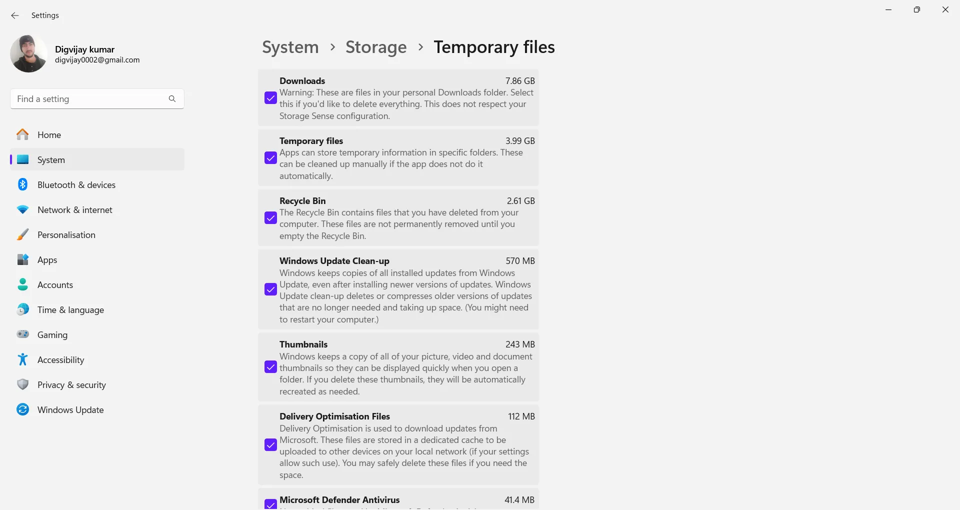 Xóa tệp nhỏ xem trước (Thumbnails) từ cài đặt bộ nhớ của Windows